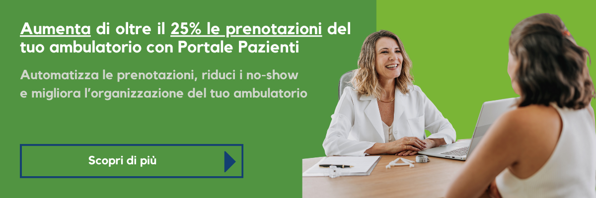 medico felice e paziente in visita. il banner parla del portale pazienti di doctor manager e dei vantaggi per gli ambulatori