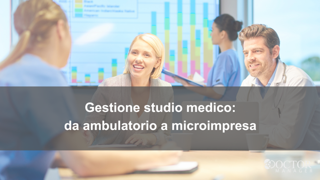 medici, manager, addetti ambulatorio in riunione
